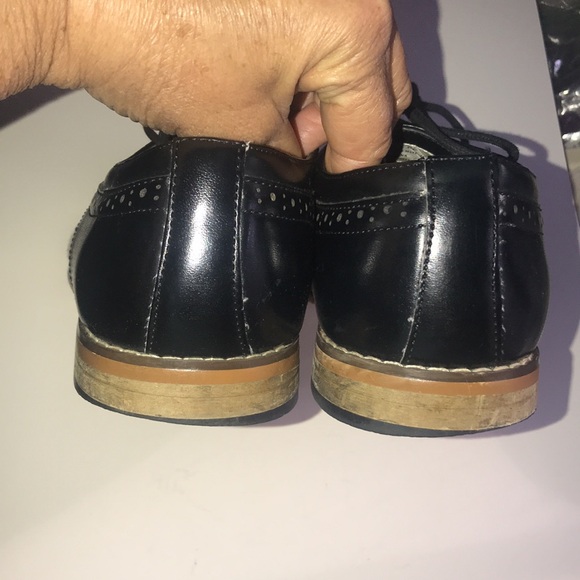Big Boy’s Stacy Adams Dress Shoes - Picture 4 of 11